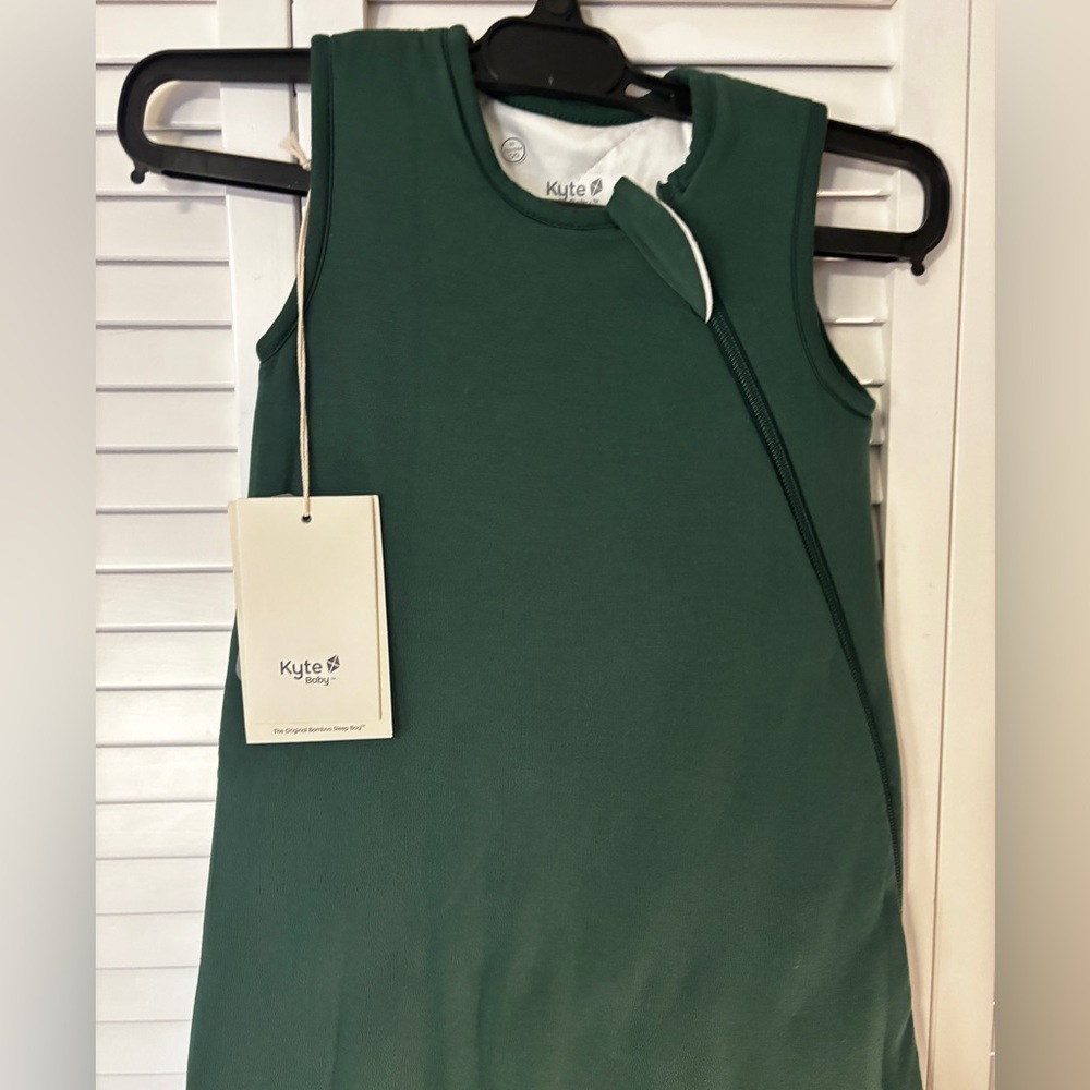 NWT KYTE Baby 2.5 TOG Sleep Bag in Size Medium in Color Hunter